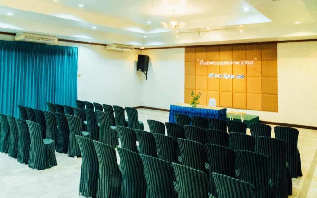 The Pine Resort Pathum Thani Exterior photo